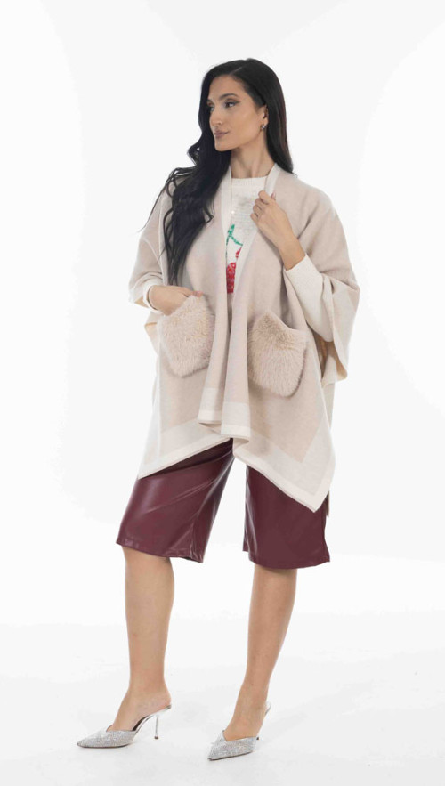 Κάπα πλεκτή σε μπεζ απόχρωση