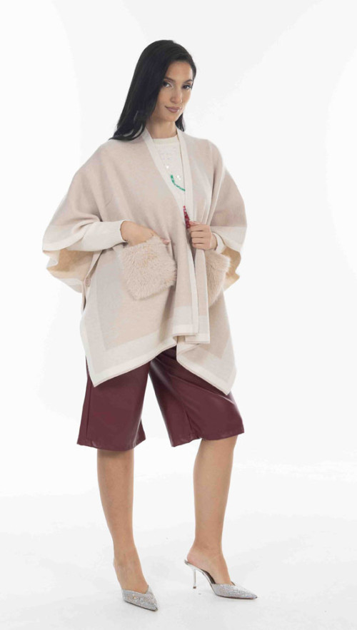 Κάπα πλεκτή σε μπεζ απόχρωση