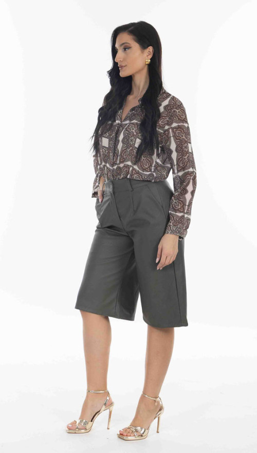 Βερμούδα δερματίνη σε γκρι χρωμα