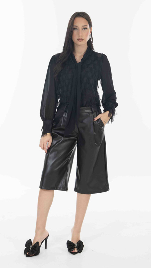 Βερμούδα δερματίνη σε μαυρο χρωμα