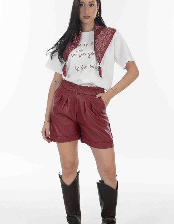 Σορτσ δερματινη σε κοκκινη αποχρωση