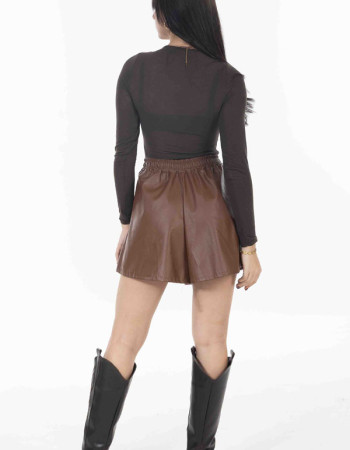 Σορτσ δερματινη σε καφε αποχρωση 