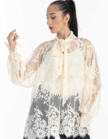 Πουκαμισά δαντέλα