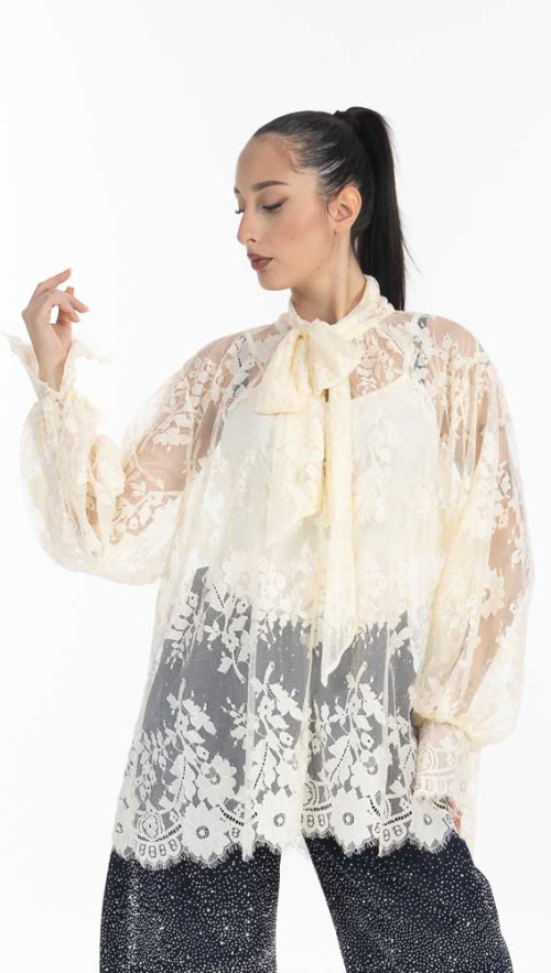 Πουκαμισά δαντέλα