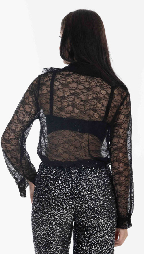 Πουκάμισο με δαντέλα σε μαύρη απόχρωση 