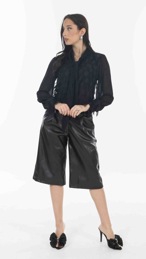 Πουκαμισα σε μαυρη απόχρωση με κροσια