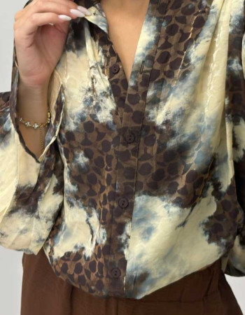 Πουκάμισο σε καφέ με μπεζ λεπτομέρειες