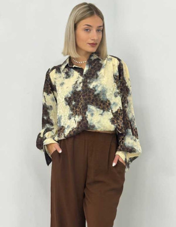 Πουκάμισο σε καφέ με μπεζ λεπτομέρειες