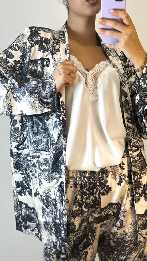 Σετ σε υφή σατεν